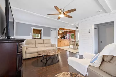 38 Gifford Ave, Dartmouth, MA 02747 - Photo 3