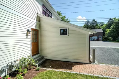 14 Sugarloaf St, Deerfield, MA 01373 - Photo 3