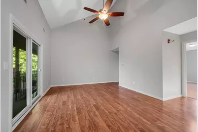 124 Tennis Plaza Rd #56, Dracut, MA 01826 - Photo 7