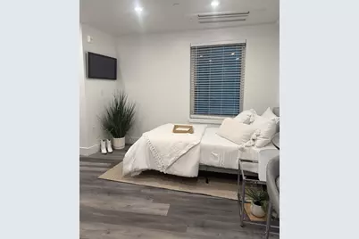 585 Essex St #619, Lynn, MA 01901 - Photo 1
