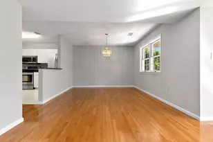 9 Weatherly Dr, Salem, MA 01970 - Photo 7