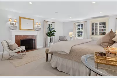 118 Benvenue St, Wellesley, MA 02482 - Photo 21