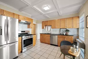 95 Hewlett St, Boston, MA 02131 - Photo 11