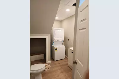 18 Maplewood Ave, Chicopee, MA 01013 - Photo 3