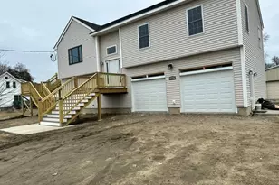 18 Maplewood Ave, Chicopee, MA 01013 - Photo 1
