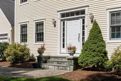 4 Samuels Ln, Sterling, MA 01564 - Photo 3