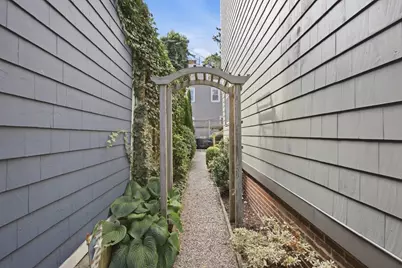 34 Bartlett Street #1, Boston, MA 02129 - Photo 21