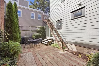 34 Bartlett Street #1, Boston, MA 02129 - Photo 19