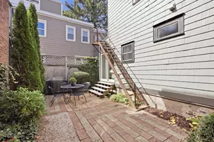 34 Bartlett St, Boston, MA 02129 - Photo 19