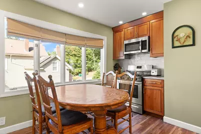 21 Charles St, Woburn, MA 01801 - Photo 7
