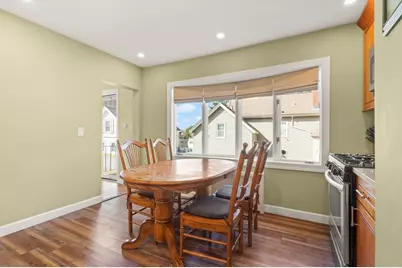 21 Charles St, Woburn, MA 01801 - Photo 5