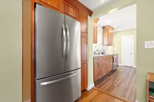 21 Charles St, Woburn, MA 01801 - Photo 11