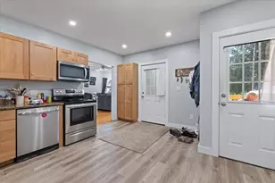 20 Mechanic St, Winchendon, MA 01475 - Photo 3