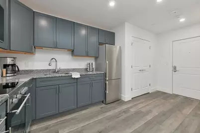 585 Essex St #526, Lynn, MA 01901 - Photo 3