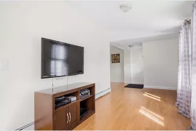 11 Russell St, Methuen, MA 01844 - Photo 3