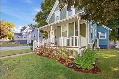 10 Eaton St, Reading, MA 01867 - Photo 3