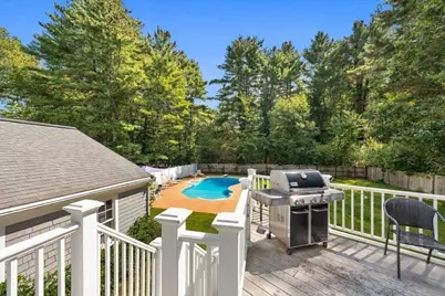 386 Main Street, Hanover, MA 02339 - Photo 19