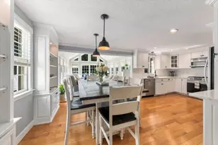386 Main St, Hanover, MA 02339 - Photo 9