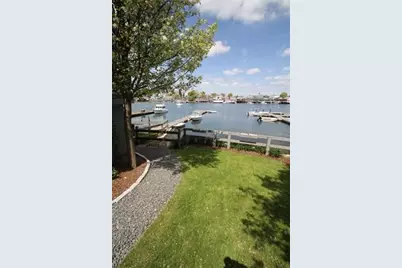 251 East Main St #1, Gloucester, MA 01930 - Photo 5
