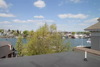 251 East Main St #1, Gloucester, MA 01930 - Photo 9
