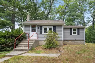 21 Faulkner Rd, Grafton, MA 01536 - Photo 7
