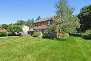 24 Stark Rd, Worcester, MA 01602 - Photo 3