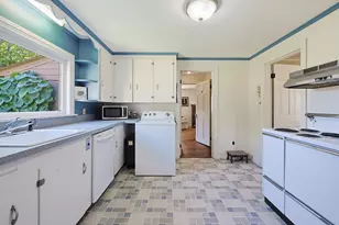 24 Stark Rd, Worcester, MA 01602 - Photo 9