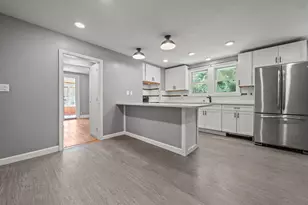52 Forest Park Rd, Woburn, MA 01801 - Photo 3