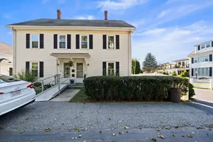 27 Highland St, Woburn, MA 01801 - Photo 1
