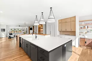 11 Mary Kenney Way, Medford, MA 02155 - Photo 9