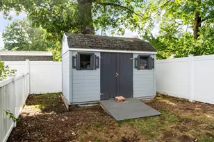 26 Lee St, Lancaster, MA 01523 - Photo 31