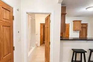 185 Beacon, Somerville, MA 02143 - Photo 3
