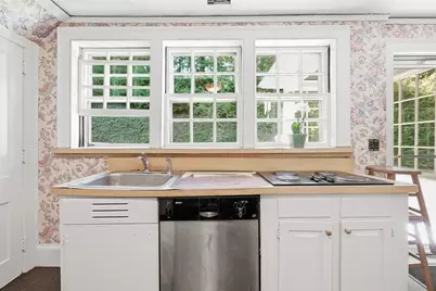 39 Otsego Road, Worcester, MA 01609 - Photo 21