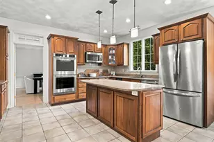 6 Bishop Ln, Middleton, MA 01949 - Photo 5