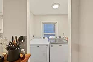 10 Lewis St, Westfield, MA 01085 - Photo 9