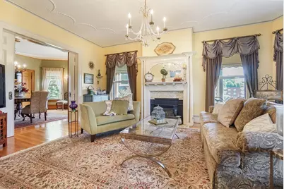 23 Prospect St, Marlborough, MA 01752 - Photo 9