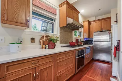 23 Prospect St, Marlborough, MA 01752 - Photo 13