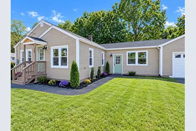 26 Mt Tom Ave, Easthampton, MA 01027 - Photo 1