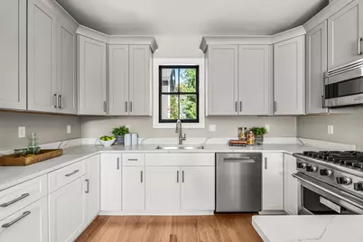 20 R Plain Street, Boston, MA 02122 - Photo 21