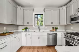 20R Plain St, Boston, MA 02122 - Photo 21