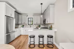 20R Plain St, Boston, MA 02122 - Photo 19