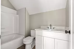 20R Plain St, Boston, MA 02122 - Photo 35