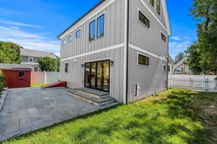 20R Plain St, Boston, MA 02122 - Photo 39