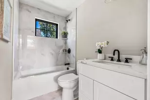 20R Plain St, Boston, MA 02122 - Photo 25