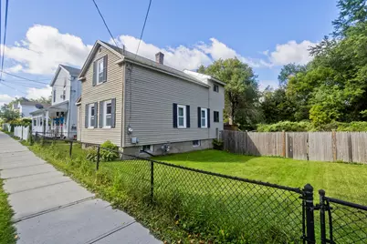 275 Dewey Ave, Pittsfield, MA 01201 - Photo 3
