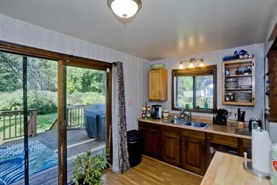 275 Dewey Ave, Pittsfield, MA 01201 - Photo 13
