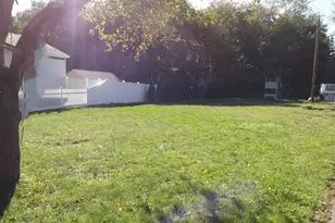 12 Middleton St, Millbury, MA 01527 - Photo 3