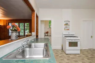 36 Warren St, Stoneham, MA 02180 - Photo 17