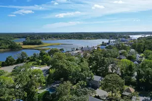 16 Chapel St, Wareham, MA 02571 - Photo 39