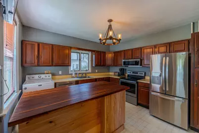 16 Chapel St, Wareham, MA 02571 - Photo 7